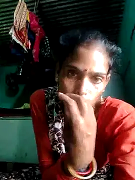 Snapshot of H_seema chatting on 10-21-25, 02:56 H seema online show from 10-21-25, 02:56