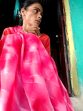 Snapshot of H_seema chatting on 11-02-25, 01:52 H seema online show from 11-02-25, 01:52