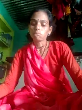 Snapshot of H_seema chatting on 11-10-25, 04:55 H seema online show from 11-10-25, 04:55
