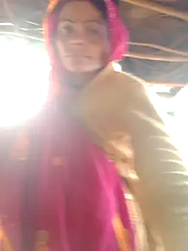 Snapshot of H_seema chatting on 01-12-26, 03:01 H seema online show from 01-12-26, 03:01