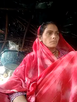 Snapshot of H_seema chatting on 02-14-26, 02:30 H seema online show from 02-14-26, 02:30