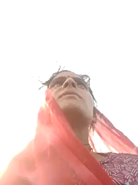 Snapshot of H_seema chatting on 02-22-26, 11:53 H seema online show from 02-22-26, 11:53