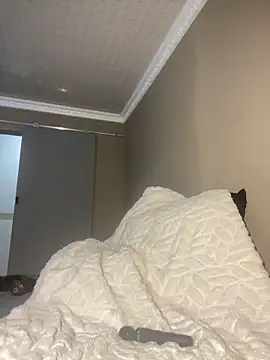 Moonzy77 online show from 11-08-25, 11:25