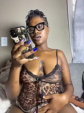 Moonzy77 online show from 01-10-26, 12:51