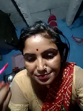 Snapshot of LUCKY_cut chatting on 10-01-25, 04:57 LUCKY cut online show from 10-01-25, 04:57