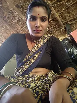 Snapshot of LUCKY_cut chatting on 10-02-25, 07:48 LUCKY cut online show from 10-02-25, 07:48