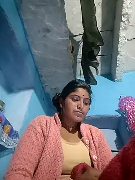 LUCKY cut online show from 11-18-25, 03:27