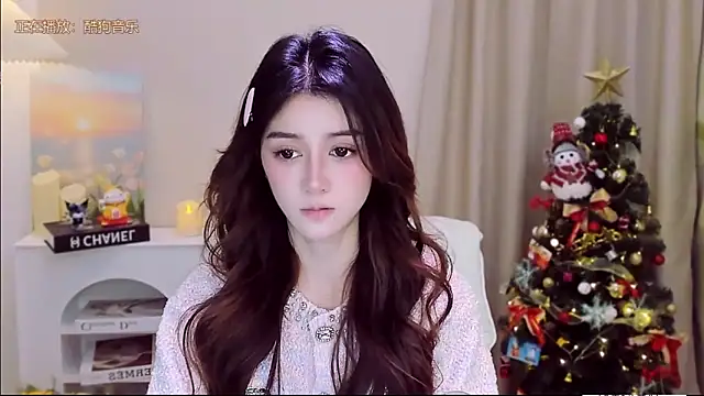 Snapshot of Wow-fairy chatting on 12-21-25, 01:18 Wow-fairy online show from 12-21-25, 01:18