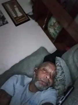 Snapshot of Bbcscottie77 chatting on 10-20-25, 06:14 Bbcscottie77 online show from 10-20-25, 06:14