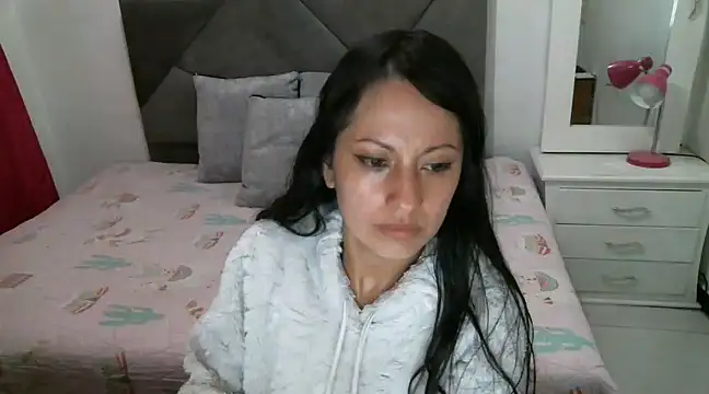 Snapshot of Taylormegan chatting on 03-13-25, 09:05 Taylormegan online show from 03-13-25, 09:05