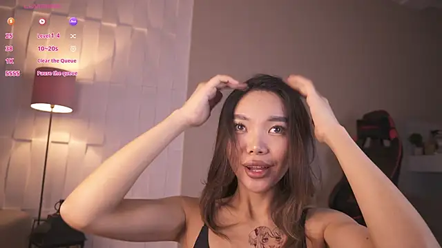 Rem Esme online show from 12-20-25, 03:35