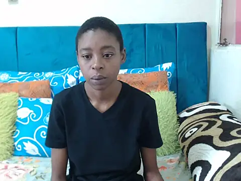 SweetSlenderChoc online show from 05-29-26, 10:02