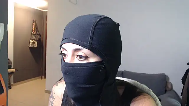 Snapshot of Katalina_sexyyy chatting on 04-13-26, 03:50 Katalina sexyyy online show from 04-13-26, 03:50