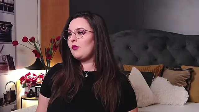 Mia Swano online show from 10-07-25, 11:46