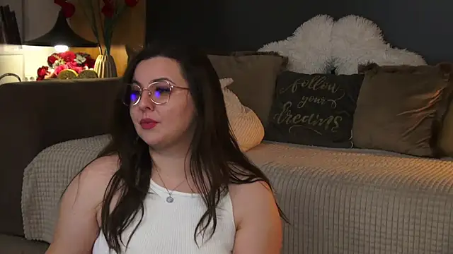 Mia Swano online show from 02-05-26, 02:27