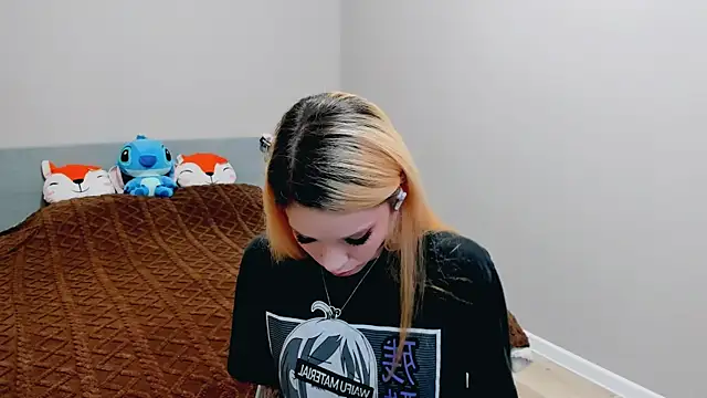 Snapshot of Kitten_Alissa chatting on 10-09-25, 06:50 Kitten Alissa online show from 10-09-25, 06:50