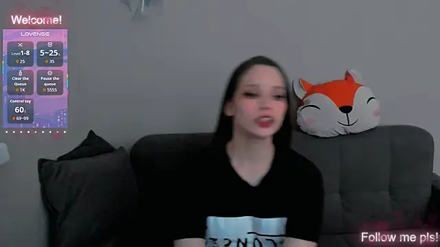 Kitten Alissa online show from 05-15-26, 08:38