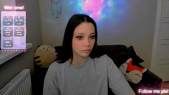 Kitten Alissa online show from 05-20-26, 01:06