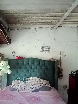  tetas 92 online show from 04-26-26, 07:11