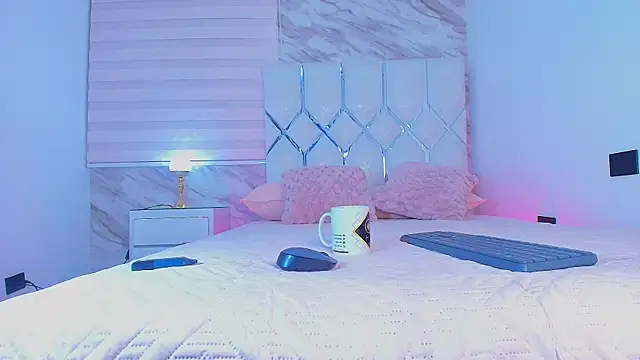 collet 1 online show from 10-30-25, 12:17