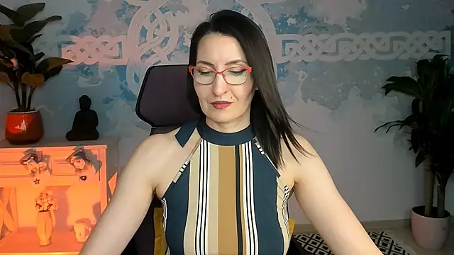 Snapshot of UnaTerra chatting on 01-12-26, 09:25 UnaTerra online show from 01-12-26, 09:25