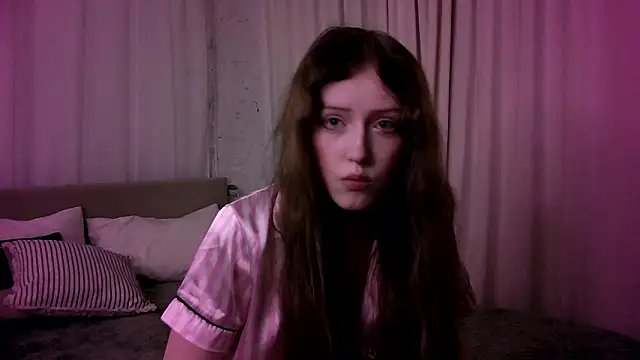 Snapshot of rosy_petal chatting on 02-28-26, 07:04 rosy petal online show from 02-28-26, 07:04