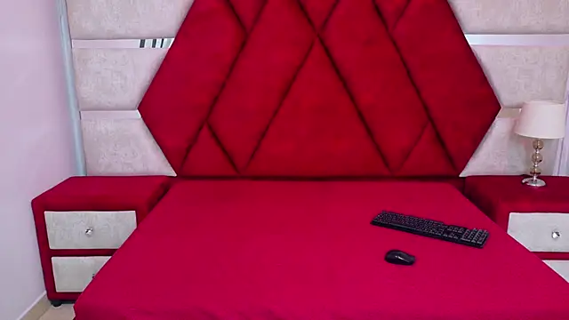 Kity spiderr online show from 10-20-25, 01:33