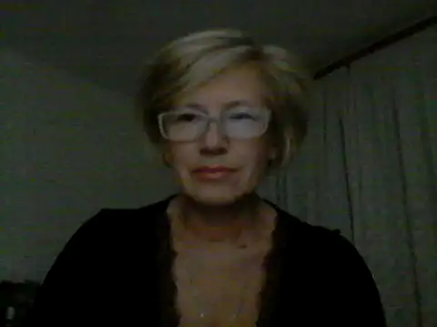 Snapshot of LucyLewisX chatting on 09-27-25, 08:03 LucyLewisX online show from 09-27-25, 08:03