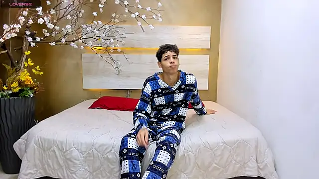 Mycandyfor You online show from 09-12-25, 07:47