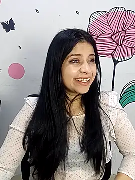 Snapshot of ValerieLove_ chatting on 10-11-25, 08:07 ValerieLove online show from 10-11-25, 08:07