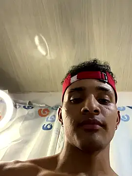 Snapshot of Smith_Fitness chatting on 02-10-26, 03:54 Smith Fitness online show from 02-10-26, 03:54