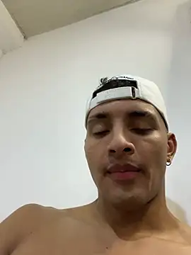 Snapshot of Smith_Fitness chatting on 03-02-26, 02:24 Smith Fitness online show from 03-02-26, 02:24