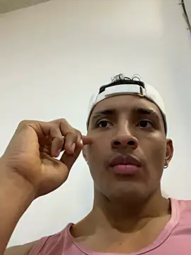 Snapshot of Smith_Fitness chatting on 03-03-26, 02:01 Smith Fitness online show from 03-03-26, 02:01