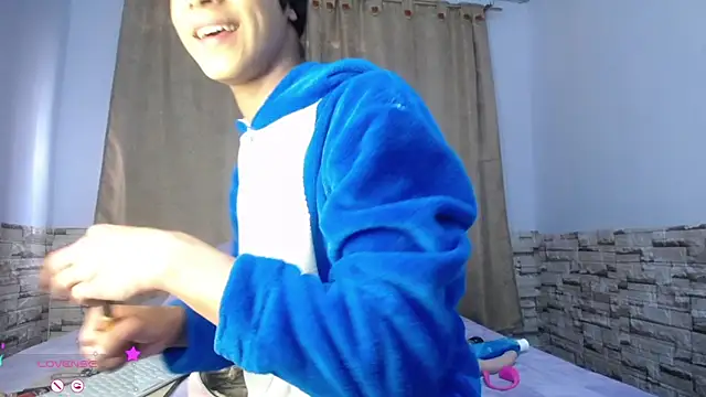 DaraKat18 online show from 09-26-25, 08:46