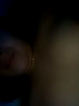 Snapshot of Alaia33200 chatting on 09-27-25, 04:28 Alaia33200 online show from 09-27-25, 04:28