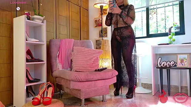 Snapshot of mrs_edha chatting on 07-17-26, 02:13 mrs edha online show from 07-17-26, 02:13