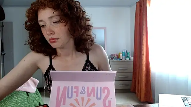 Snapshot of Myrosieposy chatting on 04-01-26, 07:44 Myrosieposy online show from 04-01-26, 07:44