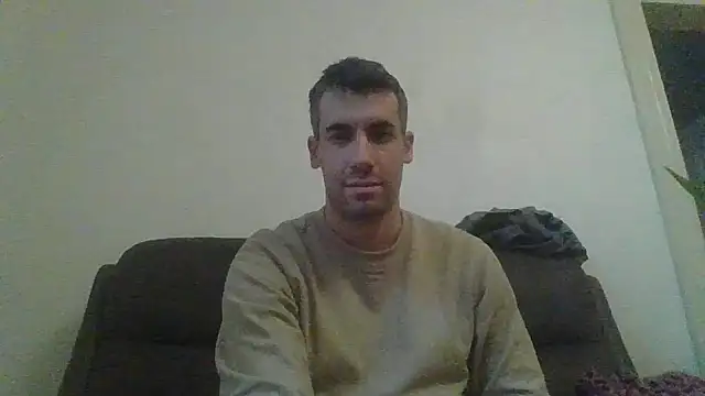 JulioIsHere4you online show from 12-18-25, 07:58