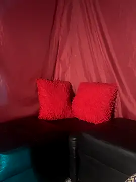 Snapshot of Dark_chanel chatting on 10-25-25, 04:42 Dark chanel online show from 10-25-25, 04:42