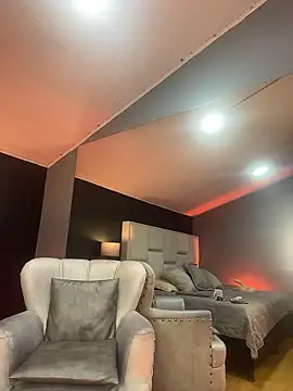 Snapshot of Samantha_Milf__ chatting on 01-16-26, 08:46 Samantha Milf online show from 01-16-26, 08:46