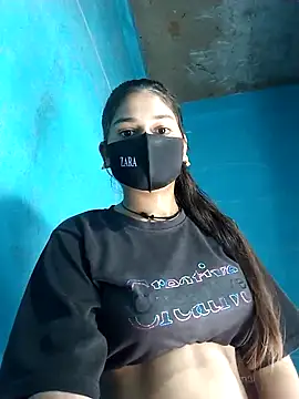 Snapshot of Janvi_Jaitly chatting on 09-10-25, 11:32 Janvi Jaitly online show from 09-10-25, 11:32