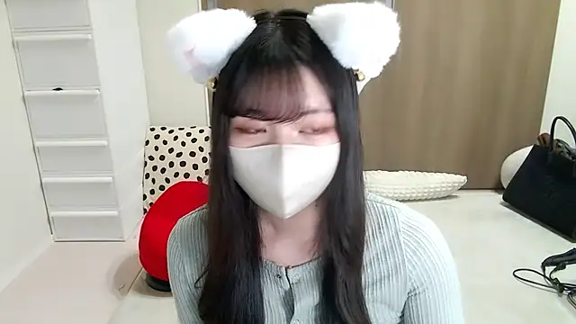 moka-neko online show from 10-04-25, 11:30