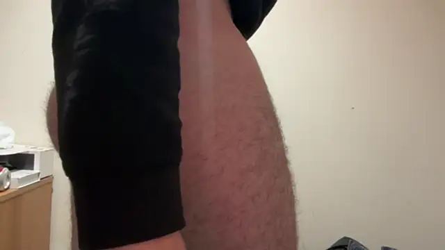 Snapshot of twinkydave chatting on 11-26-25, 06:20 twinkydave online show from 11-26-25, 06:20