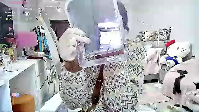 Snapshot of Diva_VVN chatting on 10-15-25, 12:00 Diva VVN online show from 10-15-25, 12:00