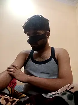 Snapshot of indian_danny chatting on 12-23-25, 03:04 indian danny online show from 12-23-25, 03:04