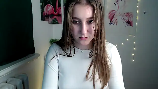 Snapshot of Milka_kamila chatting on 11-20-25, 03:45 Milka kamila online show from 11-20-25, 03:45