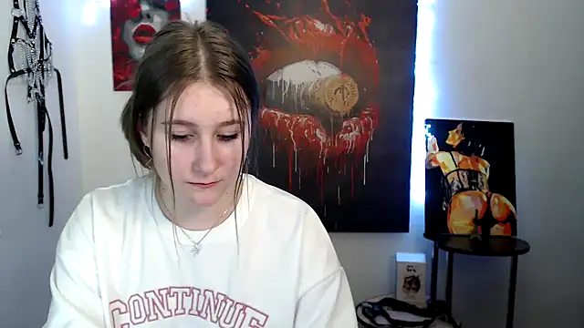 Snapshot of Milka_kamila chatting on 03-02-26, 02:57 Milka kamila online show from 03-02-26, 02:57