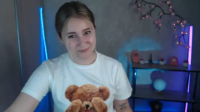 Milka kamila online show from 06-11-26, 12:58