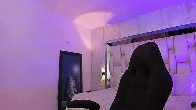 AnnaraLein online show from 10-11-25, 03:28