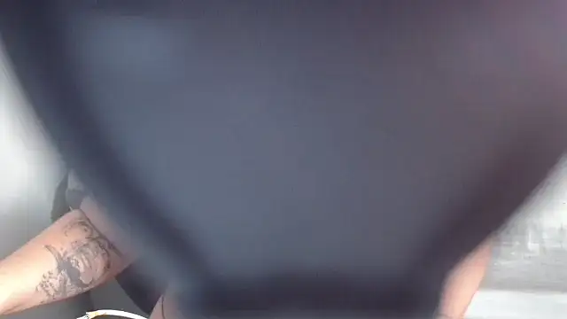 Snapshot of ApenasLys chatting on 10-10-25, 12:48 ApenasLys online show from 10-10-25, 12:48